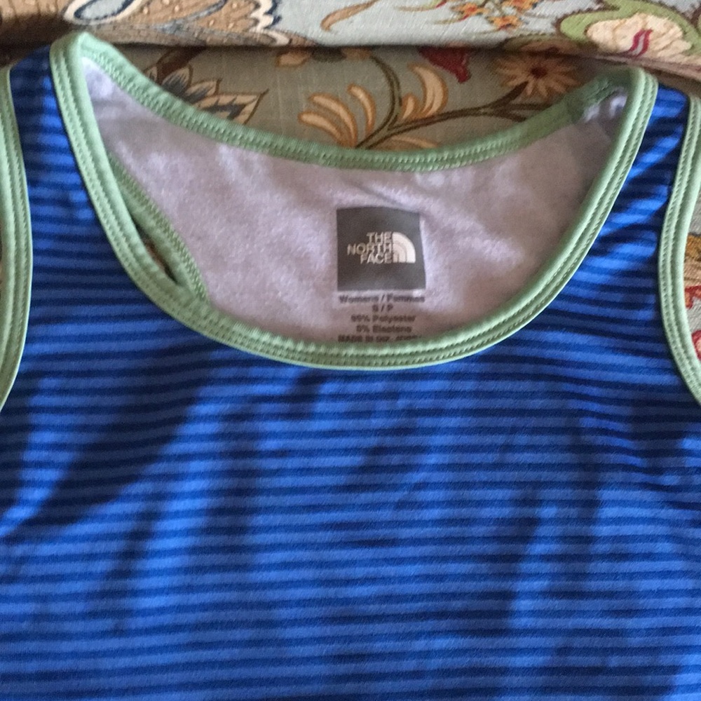 Bundle: Women’s workout shirts size S